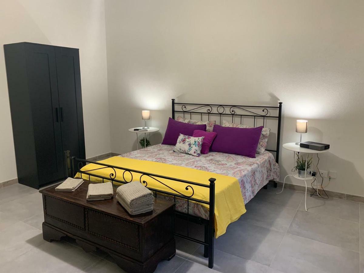 Aus Holiday Catania Villa Eksteriør bilde
