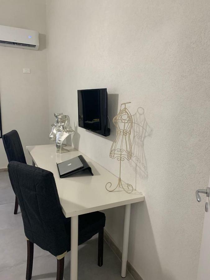 Aus Holiday Catania Villa Eksteriør bilde